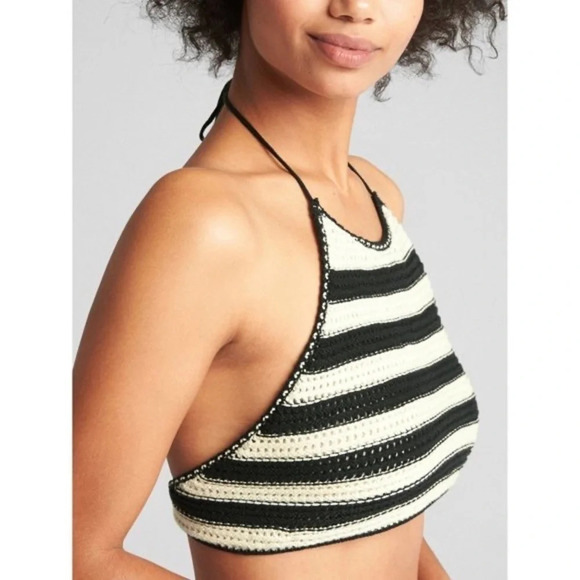 Gap Crochet Black & White Stripe Halter Crop Top - Picture 3 of 10